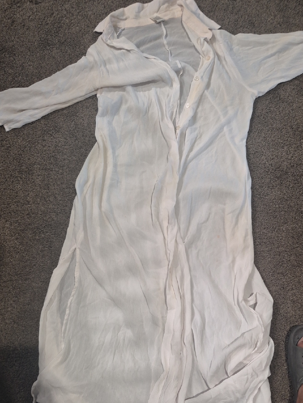 Time and Tru White Sheer Button-Front Long Robe